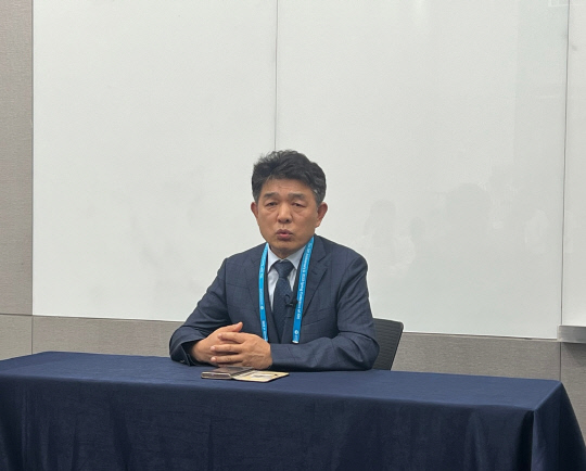 김경수 사용후핵연료관리핵심기술개발사업단 단장이 31일 부산항국제전시컨벤션센터에서 열린 한국방사성폐기물학회 춘계학술발표회에서 인터뷰 중이다. 정석준기자 mp1256@